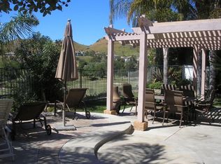 2389 Old Ranch Rd, Escondido, CA 92027