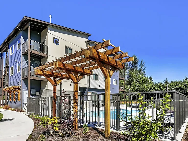 Centennial Park Apartments — Photo 20
