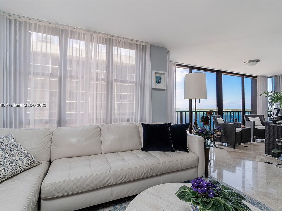 2nd image of 1925 Brickell Ave APT D1401