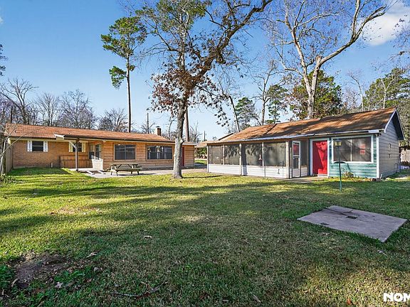 3rd image of 372 Creekside Dr