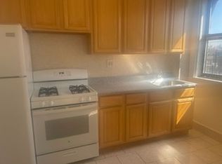 28-56 47th St APT 3F, Astoria, NY 11103