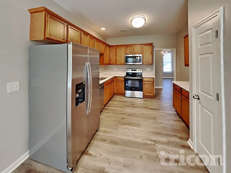 1582 Weatherend Dr — Photo 6