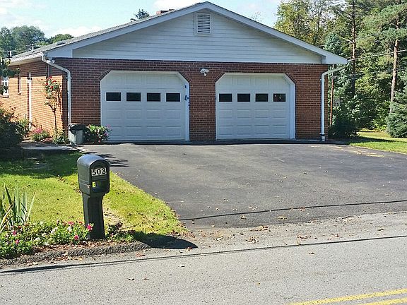 Extra large garage & parking