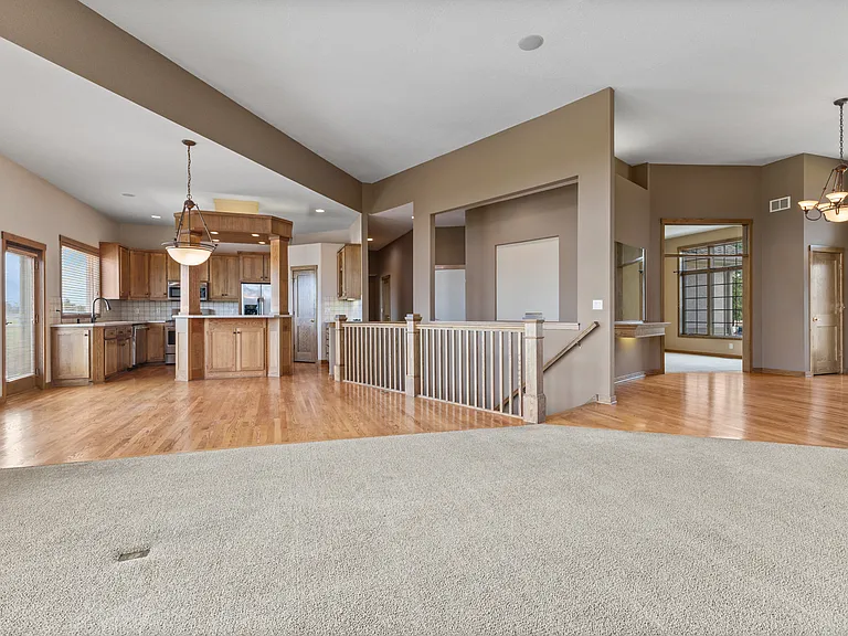 11435 Kenyon Ct NE — Photo 9