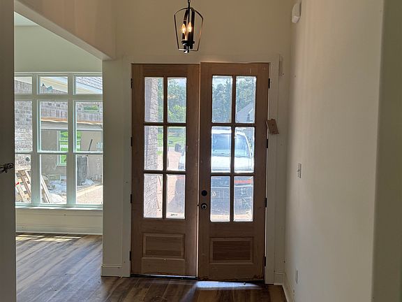 2nd image of 3860 Springton Cv
