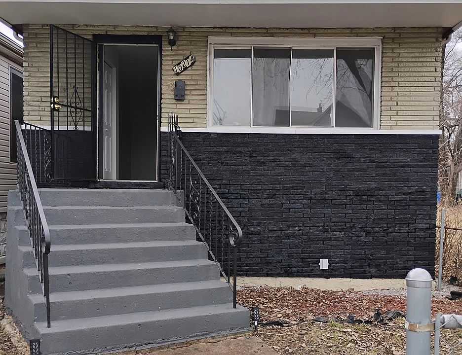 1st image of 10214 S La Salle St