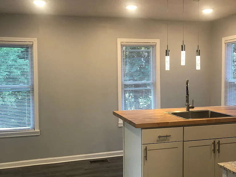 303 Oak St #2 — Photo 6