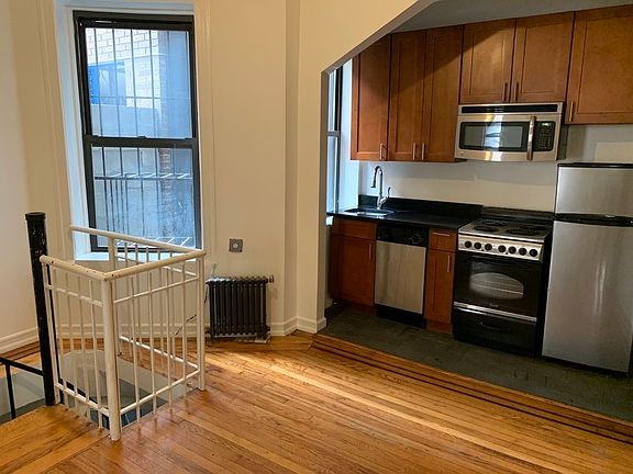 2nd image of 635 E 9th St #2A