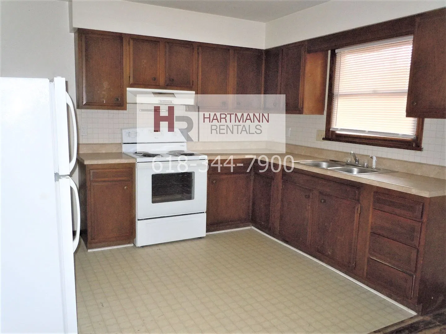 1001 Arrowhead — Photo 3