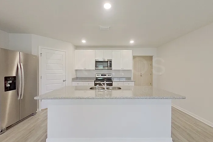 409 Monarch Ln — Photo 5