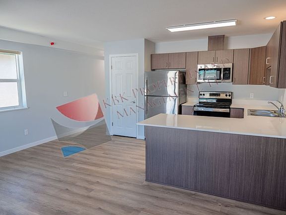 4th image of 180 McKinney Ave #2