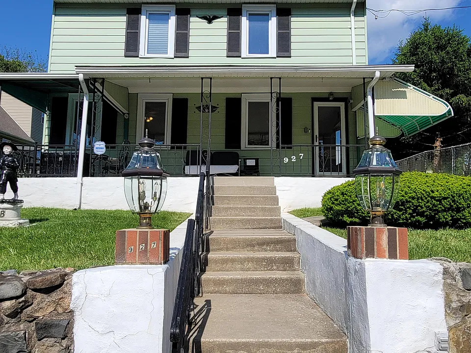 927 Mount Pleasant Ave