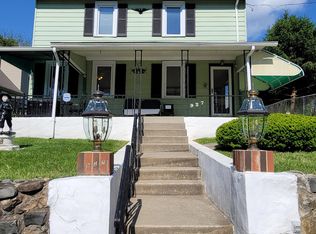 927 Mount Pleasant Ave, Wayne, PA 19087