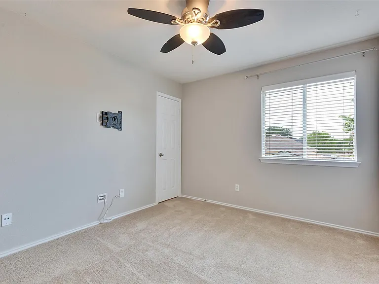2212 Melissa Oaks Ln — Photo 19