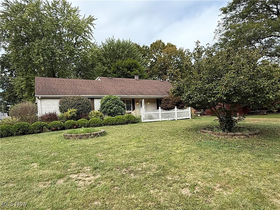 1st image of 3296 Cricket Dr