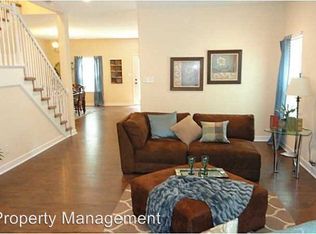 12 Alphus St, Poquoson, VA 23662