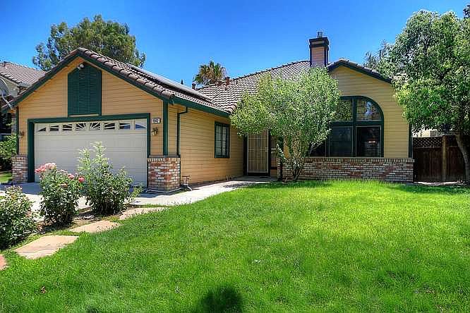 1st image of 1942 Golden Leaf Ln