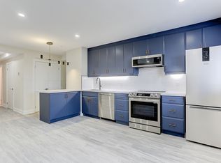 2071 Keele St, Toronto, ON M6M 3Y8