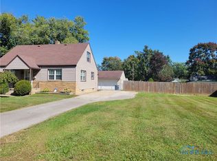 5070 Adella St, Toledo, OH 43613