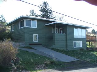 260 N Gilmore St, Heppner, OR 97836