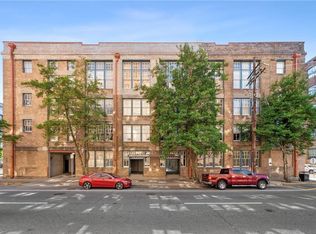 1111 S Peters St APT 415, New Orleans, LA 70130