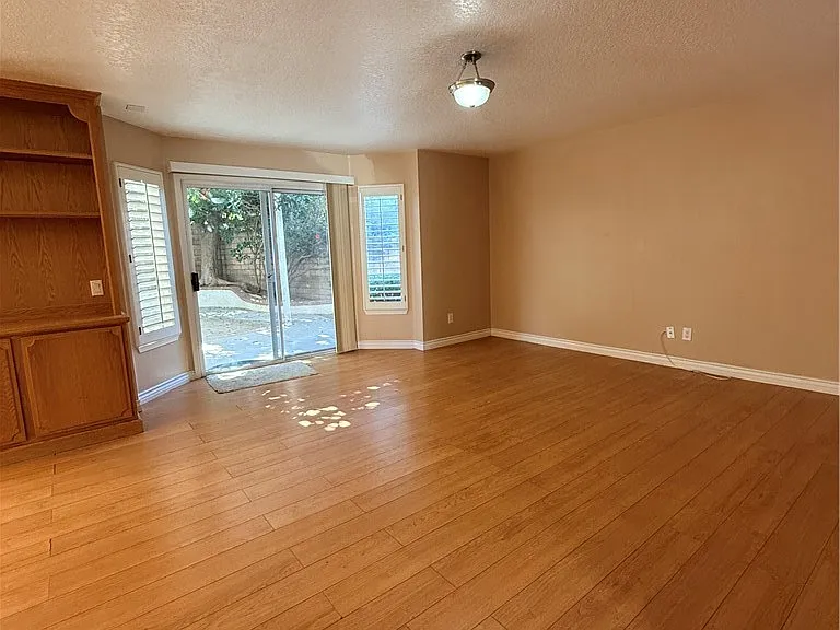 12022 Falcon Crest Way — Photo 17