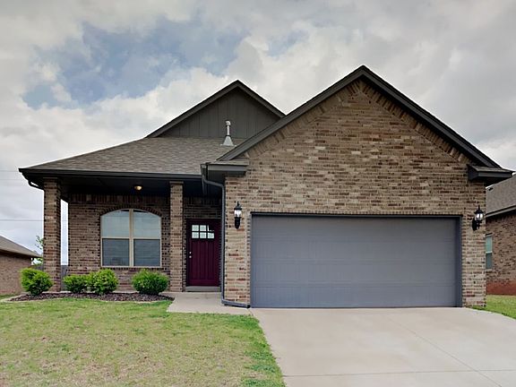 3rd image of 16008 Mendoza Dr
