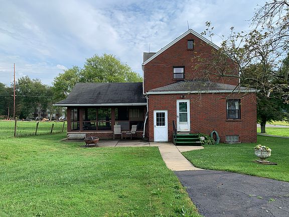 3rd image of 7291 Julian St NW