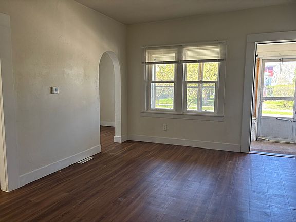 4th image of 503 W 5th Ave #C
