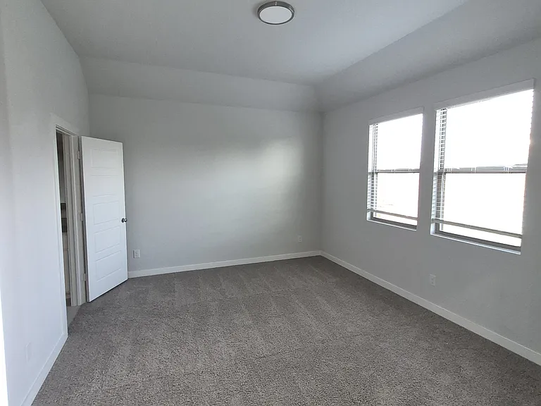 858 River Ln — Photo 7