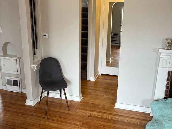 4th image of 2307 C Ave NE