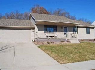 16 Barbara Ann Dr, Reedsburg, WI 53959