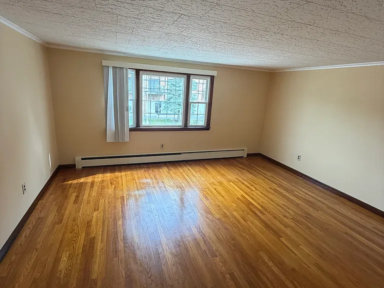 164 Spruce St #2 — Photo 9