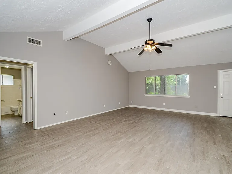 8319 Bird Run Dr — Photo 7