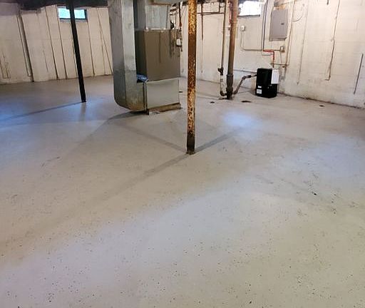 3rd image of 3927 Rhode Island St