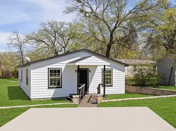 609 Western Hills Trl, Granbury, TX 76049