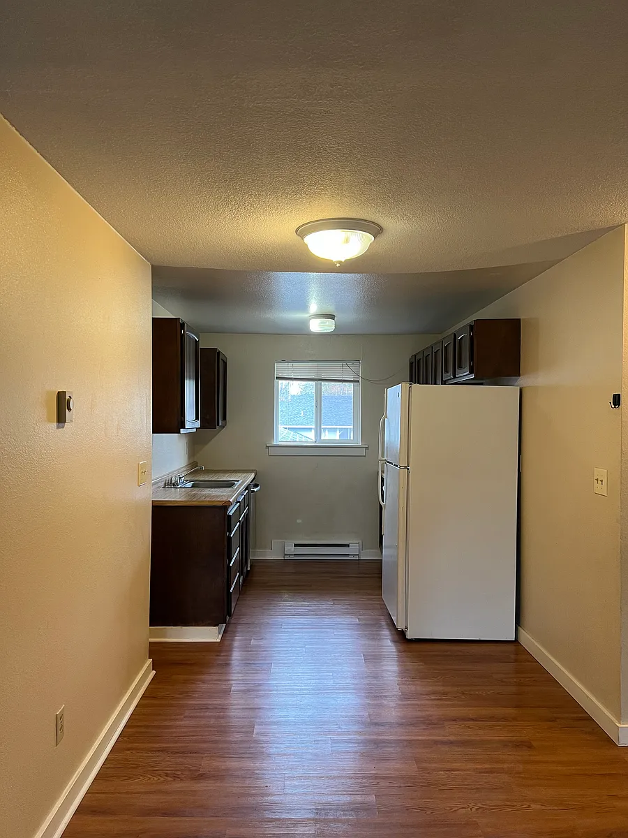 Building Photo - 9625 SW Prairie Ter #D