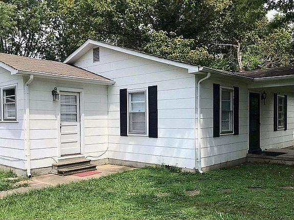 Mudroom/laundry room