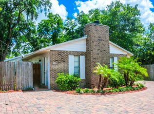 911 Pinegrove Ave, Orlando, FL 32803