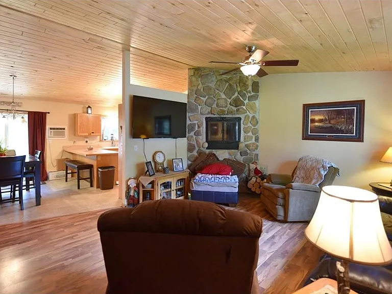 12858 Woodfern Ln — Photo 12