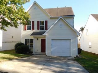 401 Village Overlook Dr, Lawrenceville, GA 30046