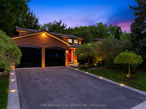 5 Canterbury Cres, Toronto, ON M9A 5A4