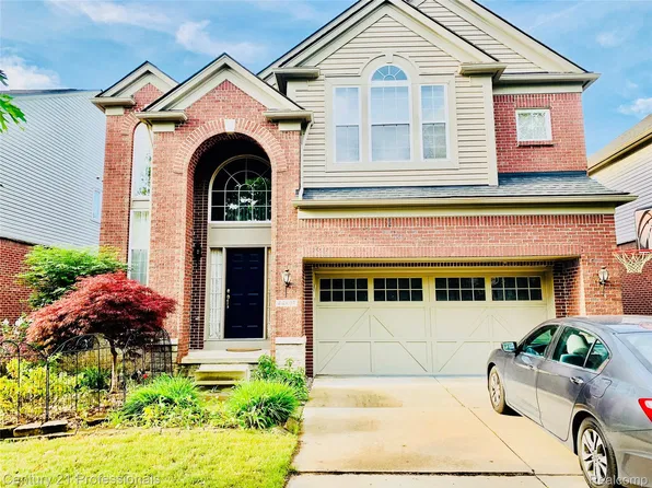 44893 Revere Dr, Novi, MI 48377