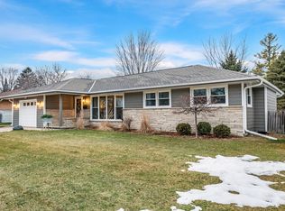 714 Green Tree Rd, West Bend, WI 53090