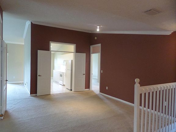 4th image of 10291 N Andover Coach Lane #B1