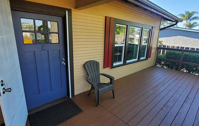 6841 Mohawk St — Photo 17