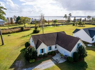 846 Wide Waters Dr, Bath, NC 27808