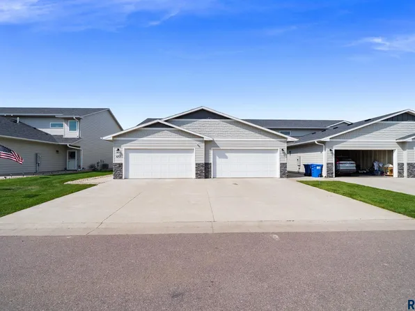 6155 S Alki Pl, Sioux Falls, SD 57108