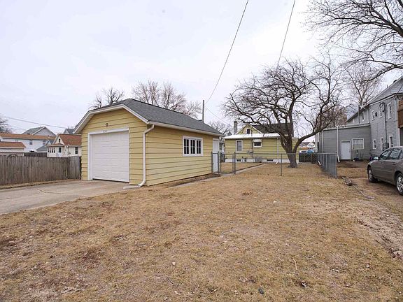 3rd image of 504 N 4th St