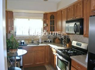 13022 229th St, Springfield Gardens, NY 11413